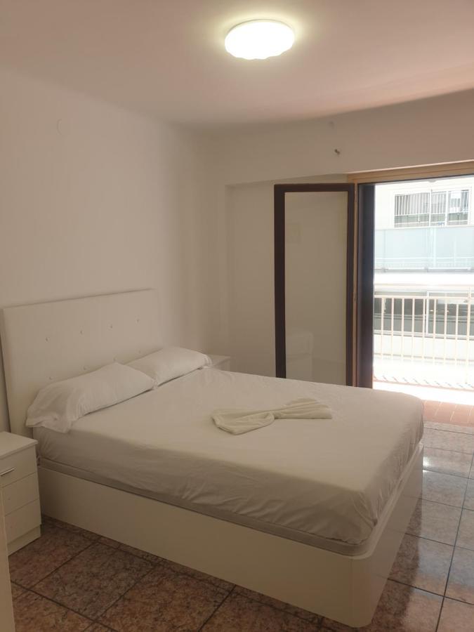 Carrer Falset 24 Apartamento *